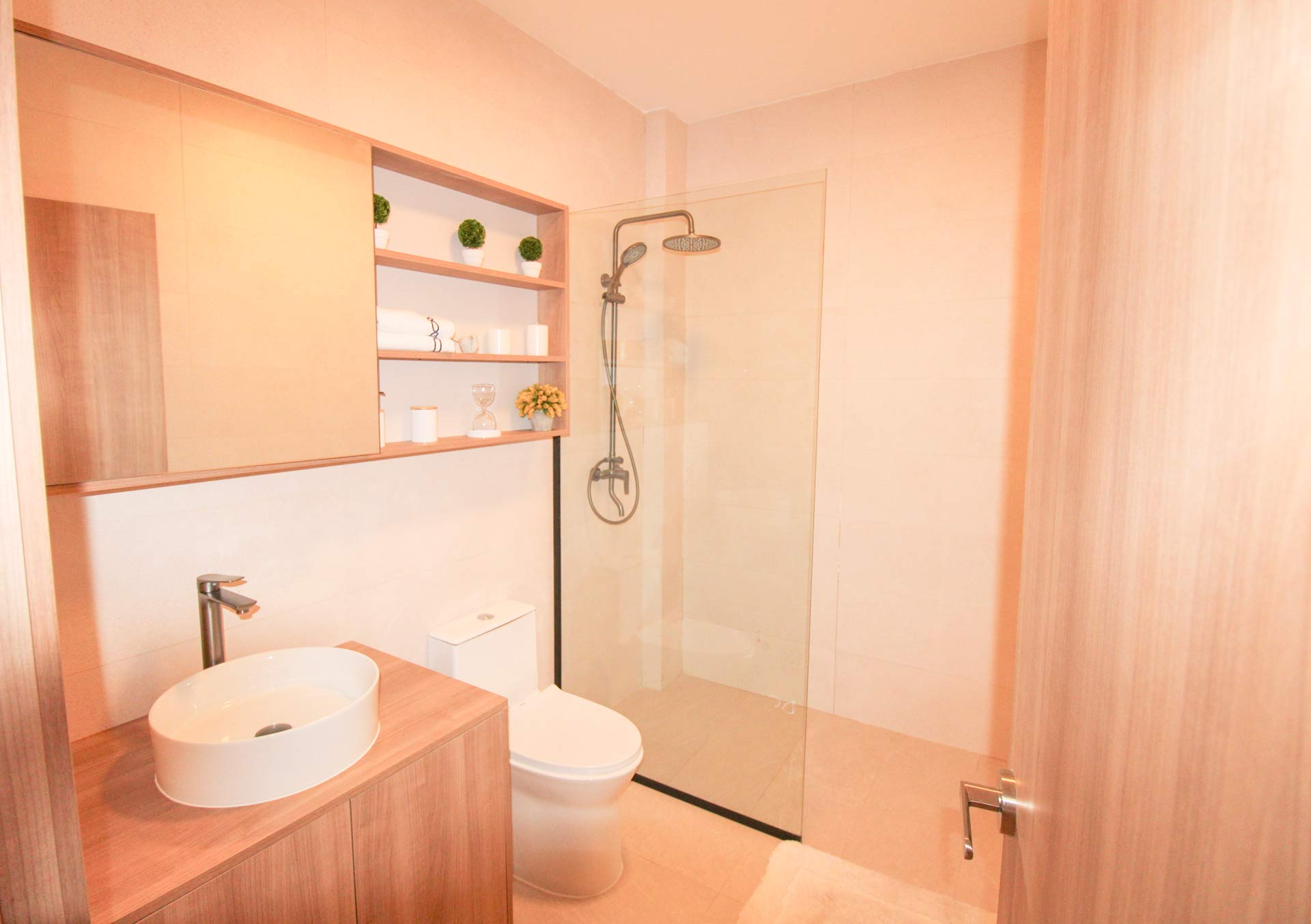 Aura Boulevard model apartment